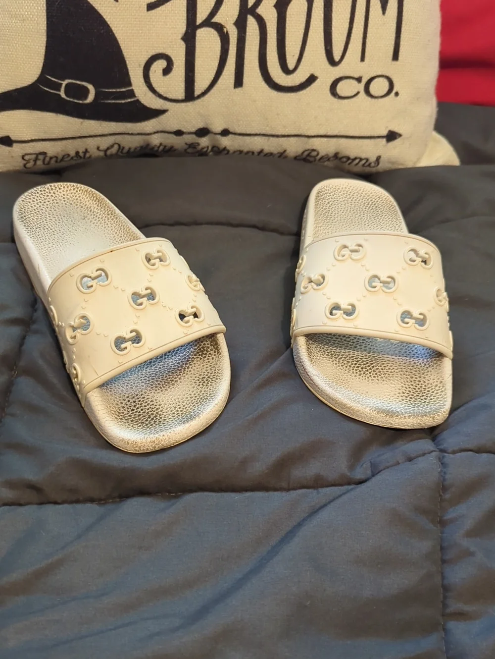 Authentic Gucci Sandal Slides Size 7.5 Made In Italy!